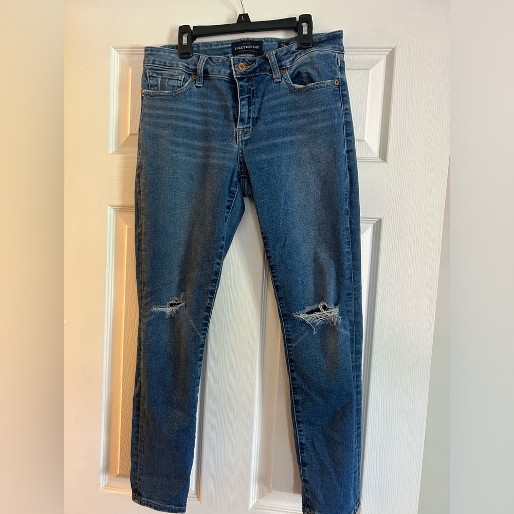 Lucky brand Lolita skinny jeans distressed size 6